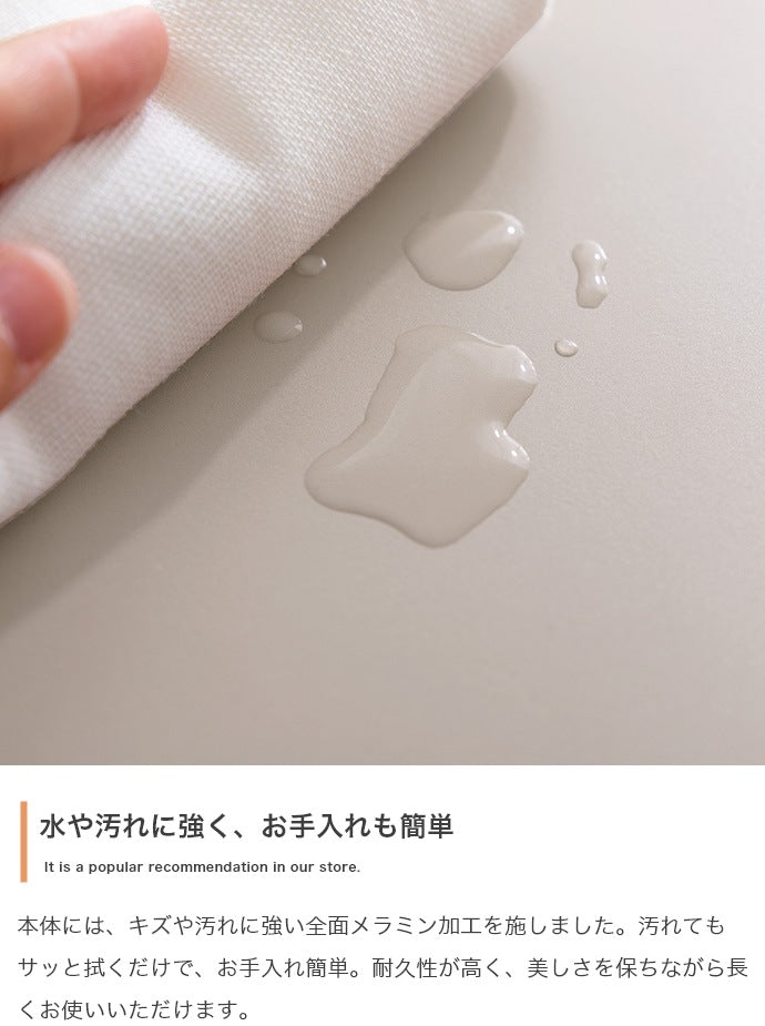 3枚扉キャビネット 框デザイン 幅110cmワイド 可動棚 ゴールド取っ手 コード穴付き